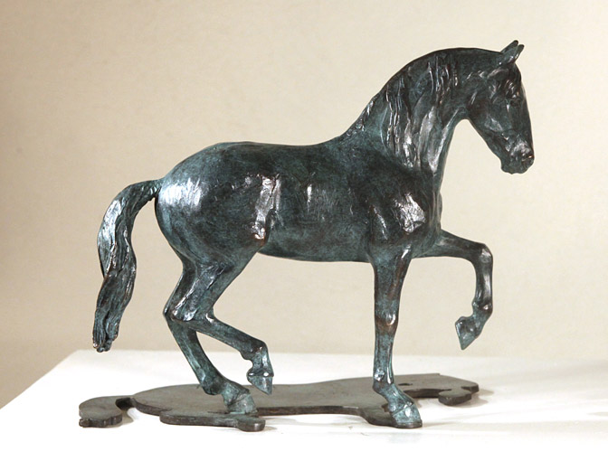 lusitanien au piaffer bronze
