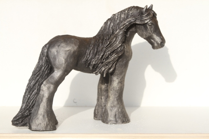 sculpture irish-cob